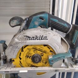 Makita  Circular Saw