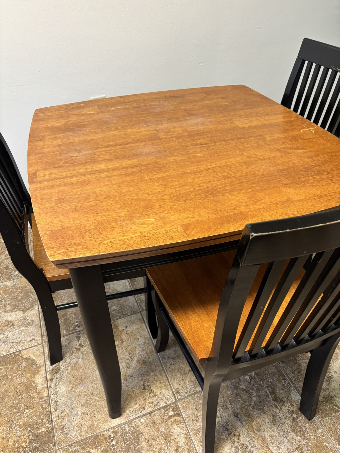 Small Dining Table With 3 Chairs 
