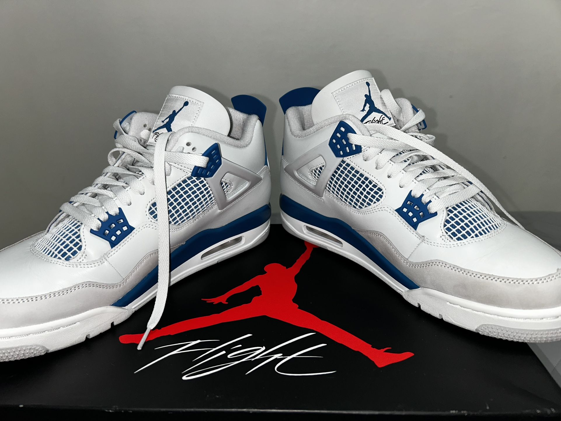 Jordan Retro Military Blues