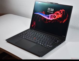 Lenovo ThinkPad X1 Carbon Gen 13 — Ultra 7, 32GB RAM, 1TB SSD, Touch