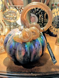 Beautiful Tahari Pumpkin