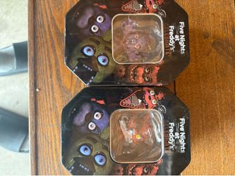 Lot Of 2 Five Nights At Freddy's Bonnie & Freddy Tin Dog