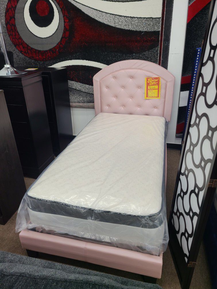 Brand New Box Pink Color Twin Size Platform Bed Frame Special
