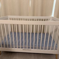 Delta Children 4 In 1 Crib - Bianca white With Bed