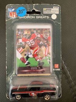 NFL Gridiron Greats Vernon Davis Card & Car