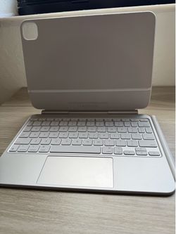 Apple Magic Keyboard + Apple Pencil Pro