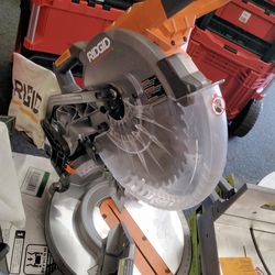 RIDGID 120V 10 IN. (254 mm) MITER SAW