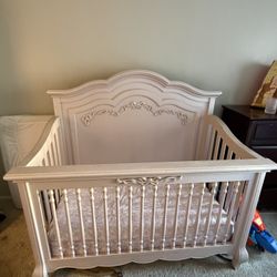Evolur AURORA 5 In One Baby Crib