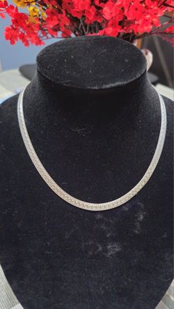 Vintage Milor 7mm Diamond Etched Herringbone Necklace 17½"