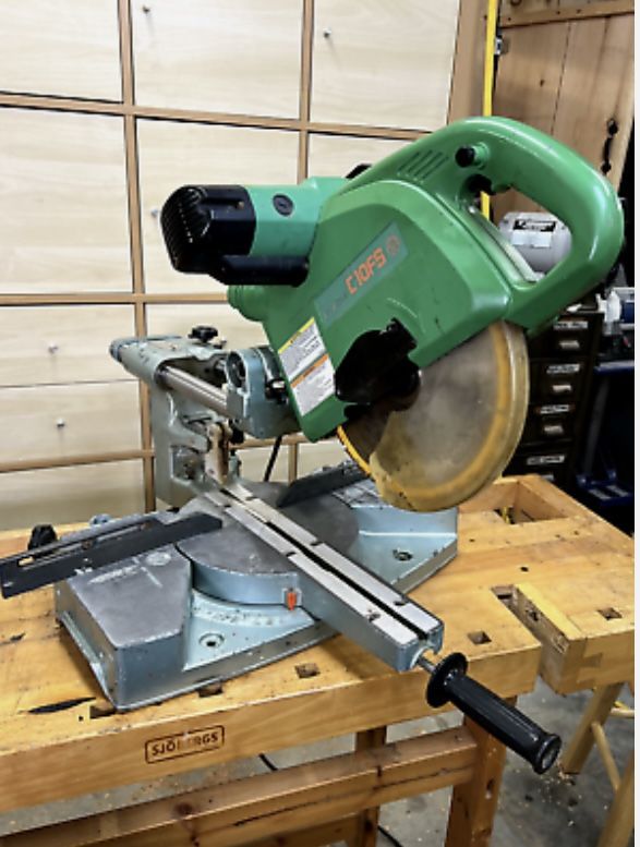 Hitachi C10FS Dual Bevel Sliding Compound Miter Saw Made In Japan