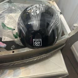 Casco Lars