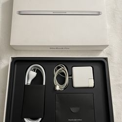 Mac Book Pro Box And Accessories Original Model A1425