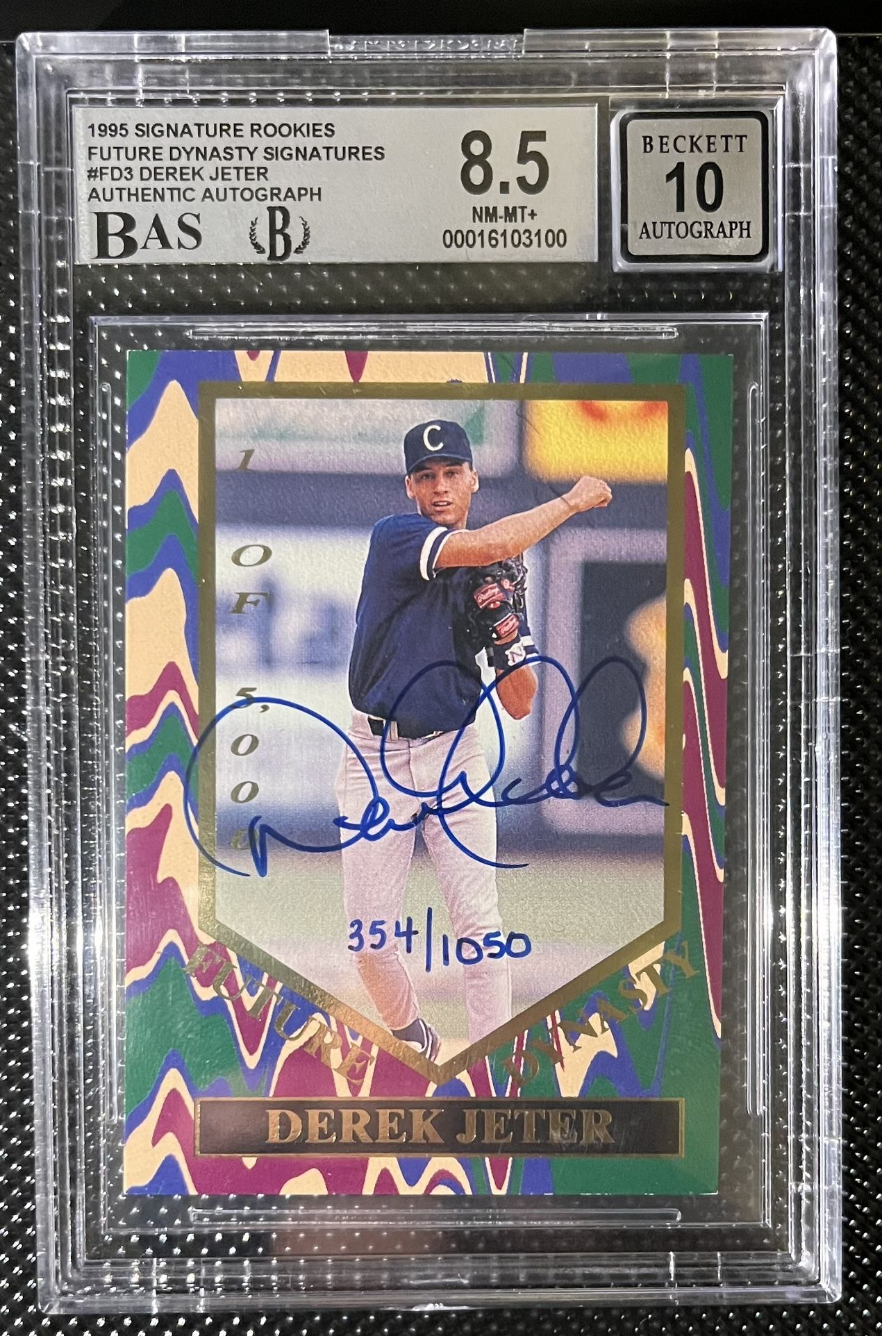 Derek Jeter Rookie Autograph Baseball Card