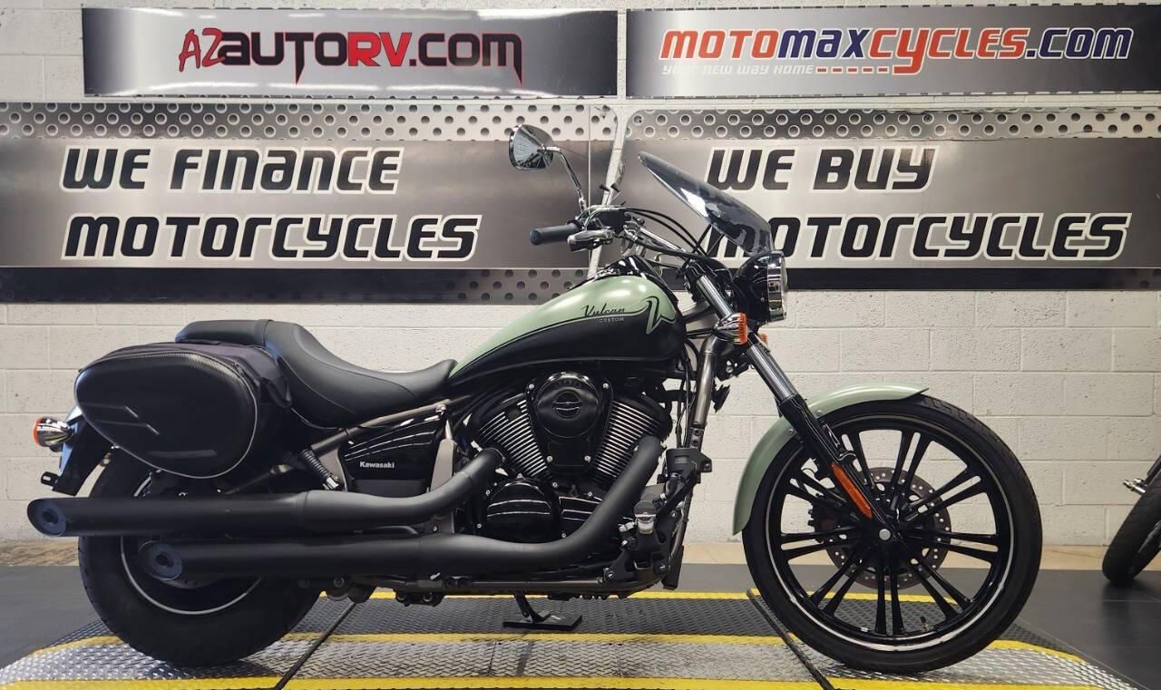 2023 Kawasaki Vulcan 900 Custom