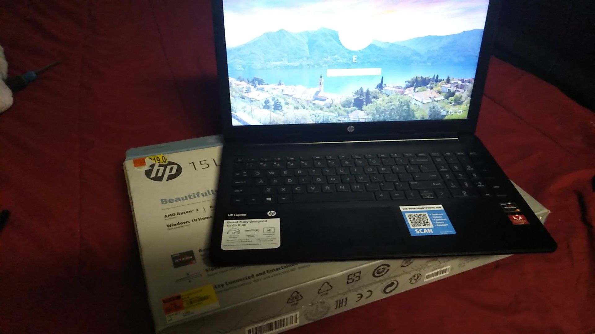 HP15 Laptop PC refurbished factory reset it with box and plastics