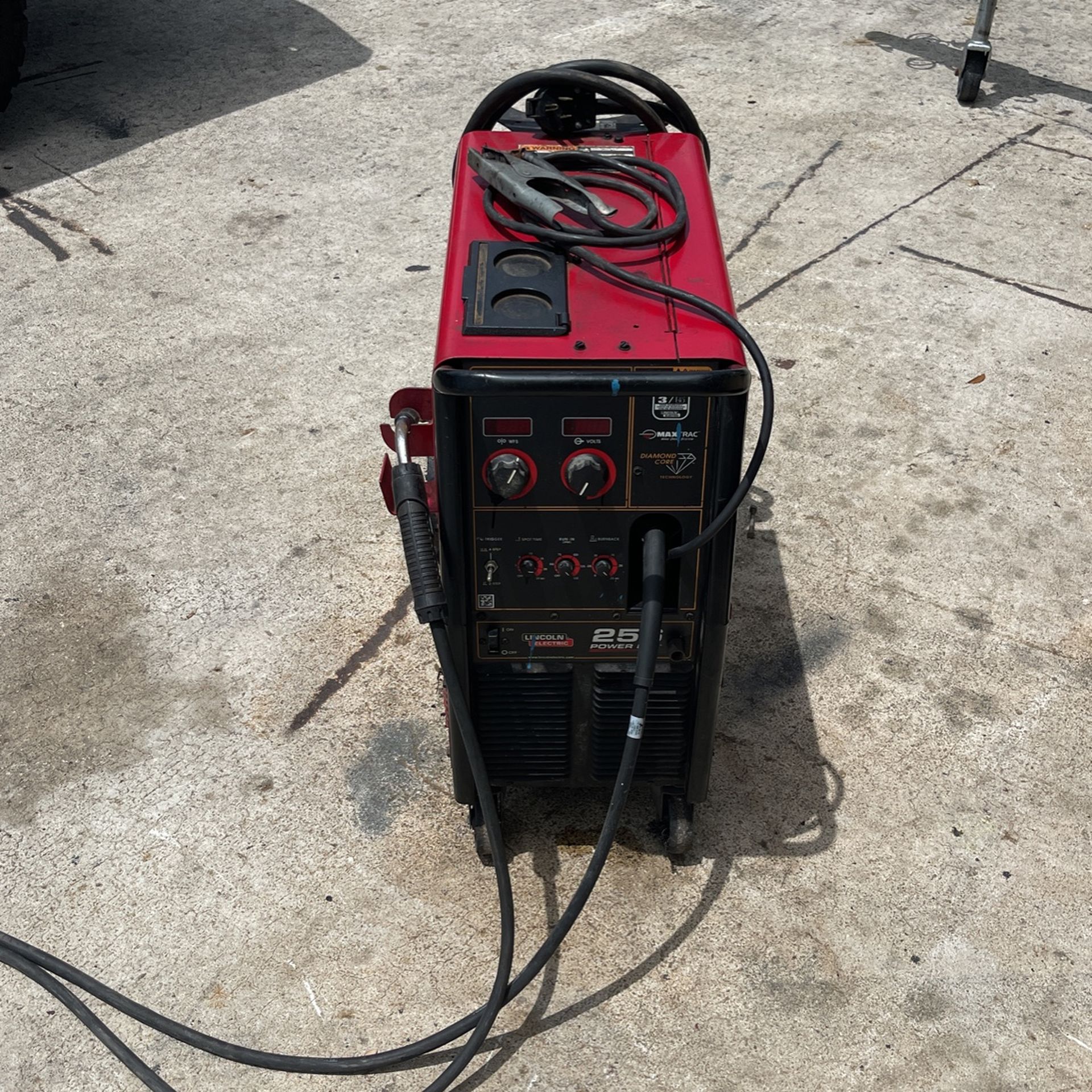 Lincoln 256 Power Mig Welder