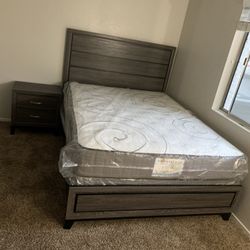 4pc Watson Bedroom Set Grey Oak and Black (Mattress not Included)