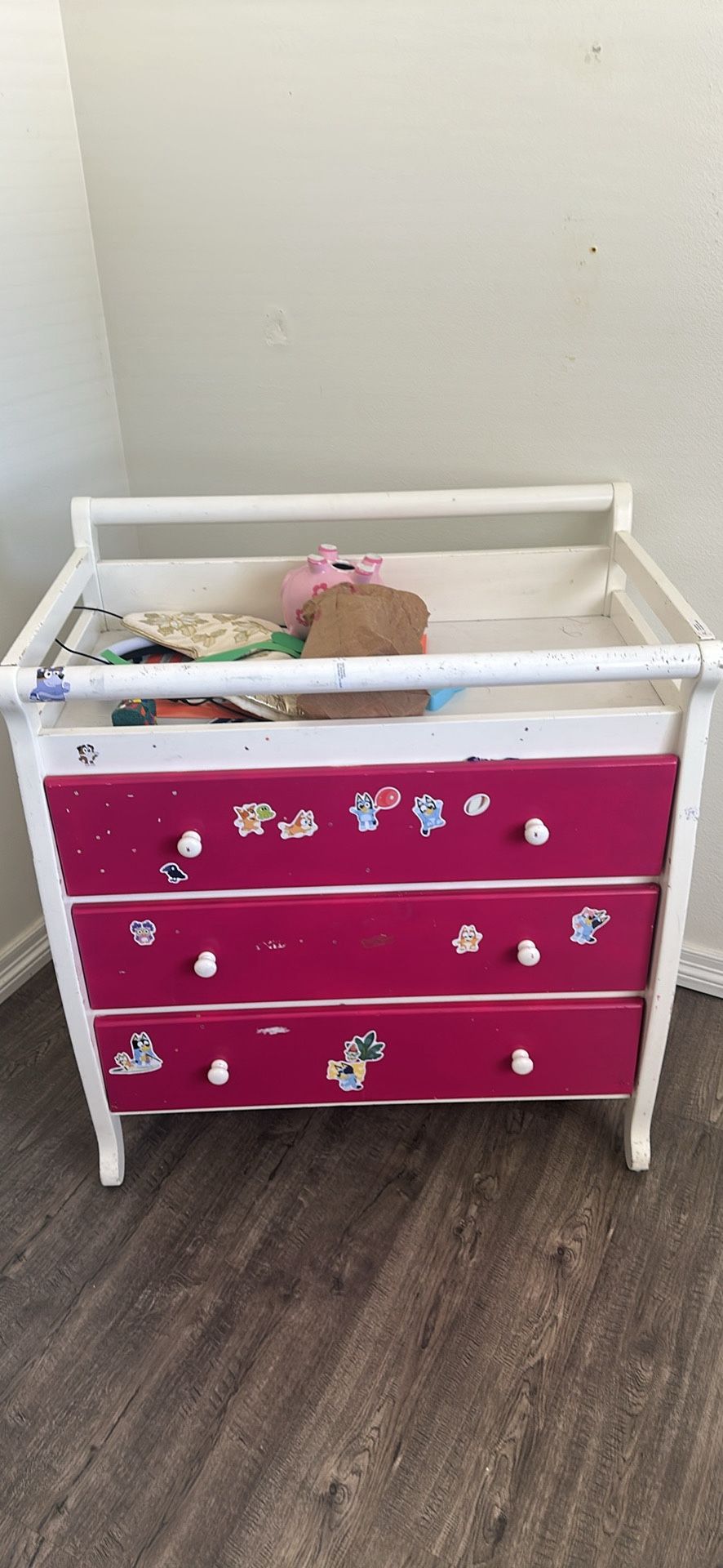 Dresser 