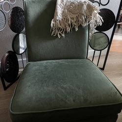 🌼🌱Olive Green floor Chair 🌱🌼