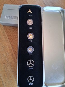 Mercedes-Benz Classic "Historical Stars" 6 Pin Badge Collection Set