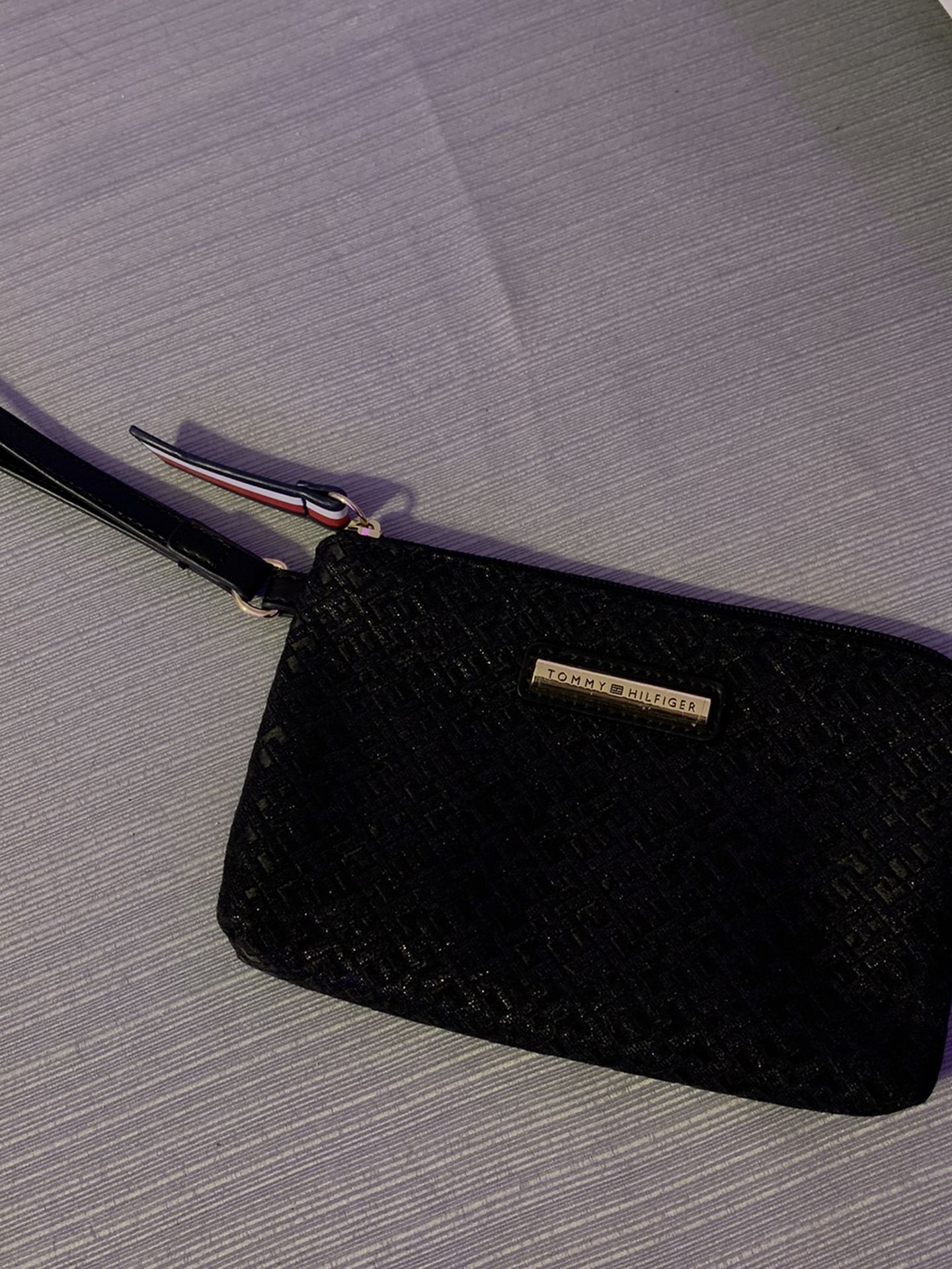 Tommy Hilfiger Clutch
