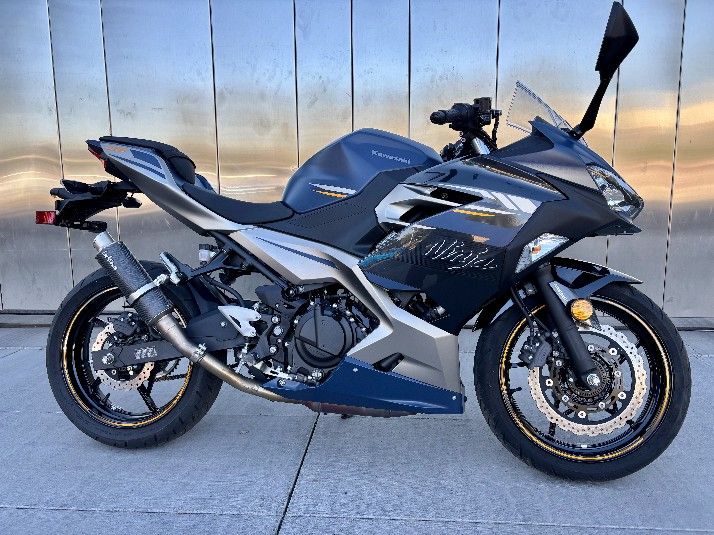 2023 Kawasaki Ninja 400 abs