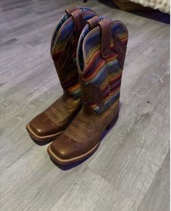 Woman Ariat boots