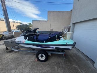 2004 FxHO Waverunner w/trailer