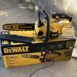 20V MAX 12in Brushless Cordless Battery Powered Chainsaw 