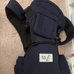 New baby carrier