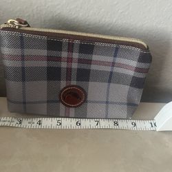 Dooney Bourke Make Make Up  Bag