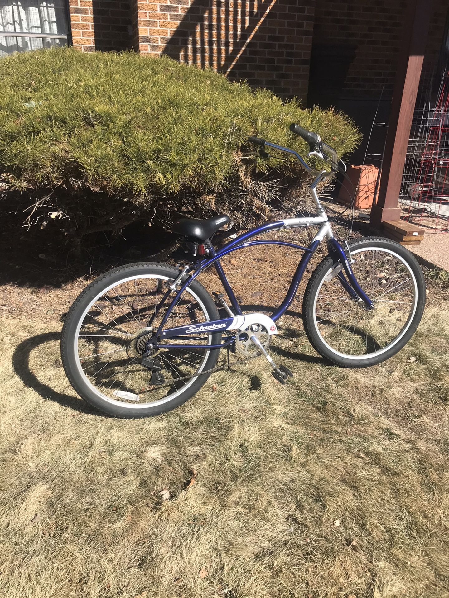 Schwinn Jaguar Men s Cruiser for Sale in Denver CO OfferUp
