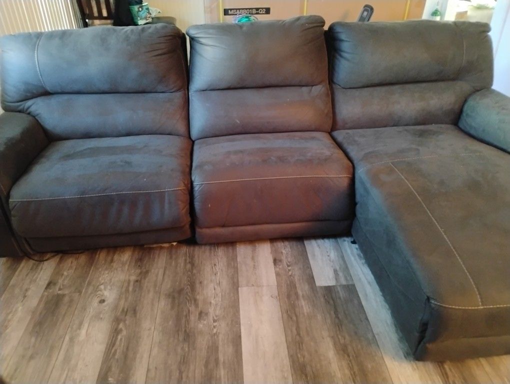  Reclining Couch