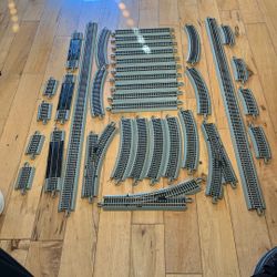 Electric Train Track With Train And Controller HO