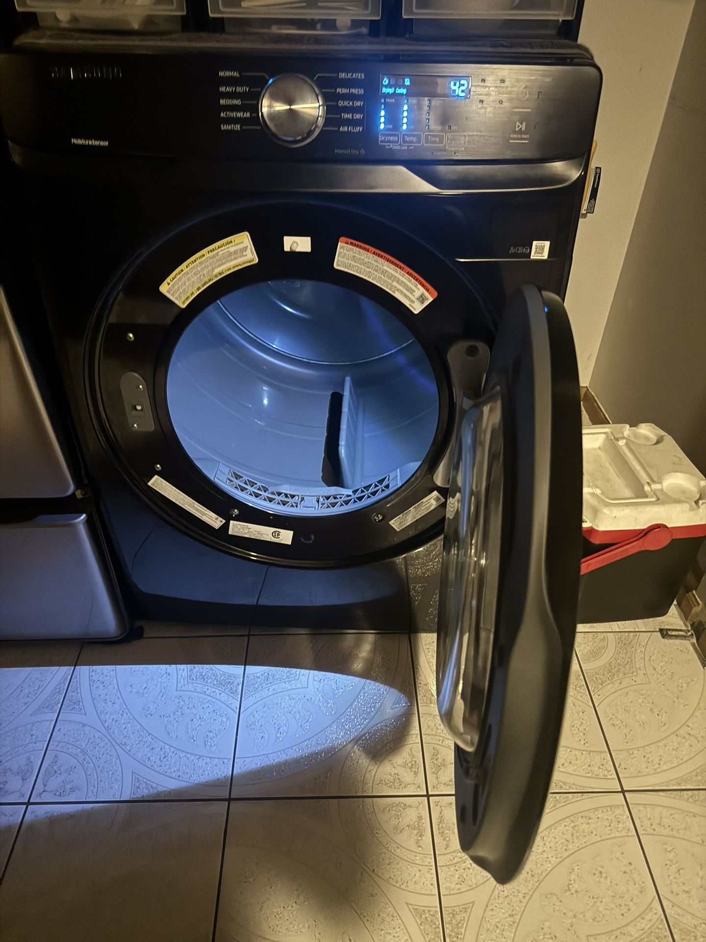 7.5 cu. ft. Electric Dryer with Sensor Dry in Brushed Black