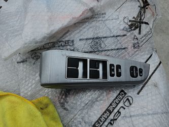 2012-2014 Toyota Camry Window Switch