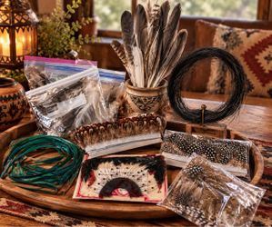 New & Like NEW Lot of Vintage Feathers & Horsehair Craft Supply Lot – Assorted Natural Feathers, Decorative Feather Trims & Black Horsehair – Western