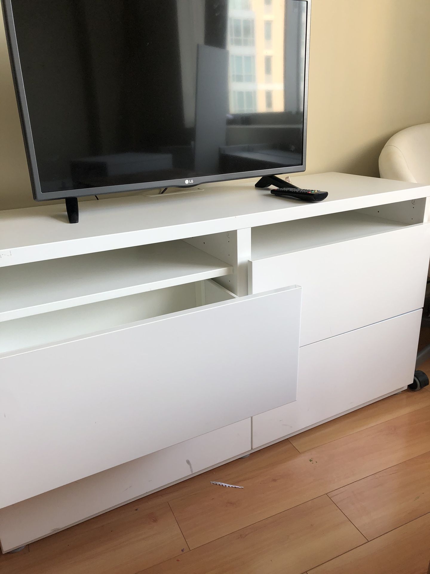 White Tv stand with drawers
