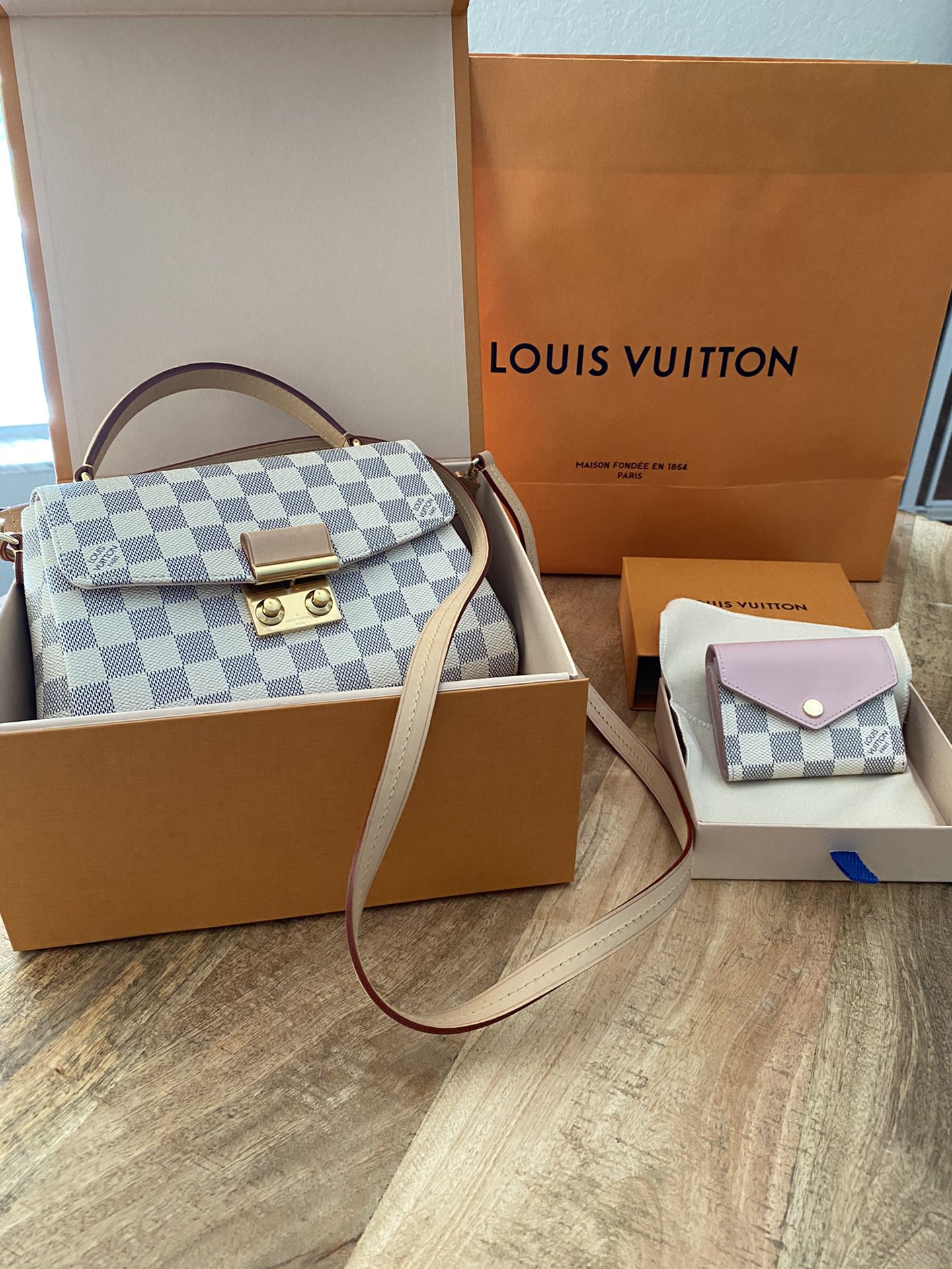 Louis Vuitton Crossbody Purse And Wallet for Sale in Brooksville, FL