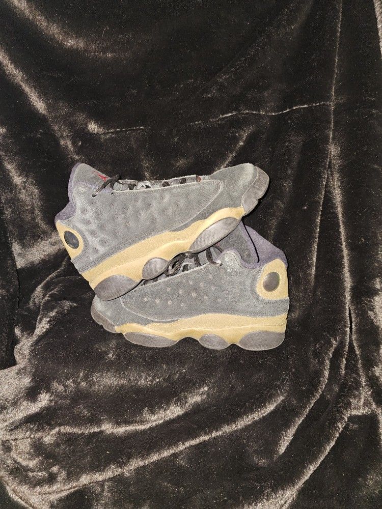 Size 5.5y- 15. Jordan 13 Retro Olive