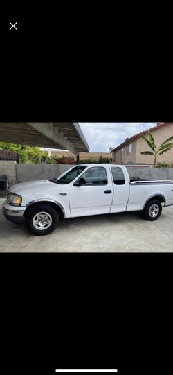Toy Ford F-150 Model