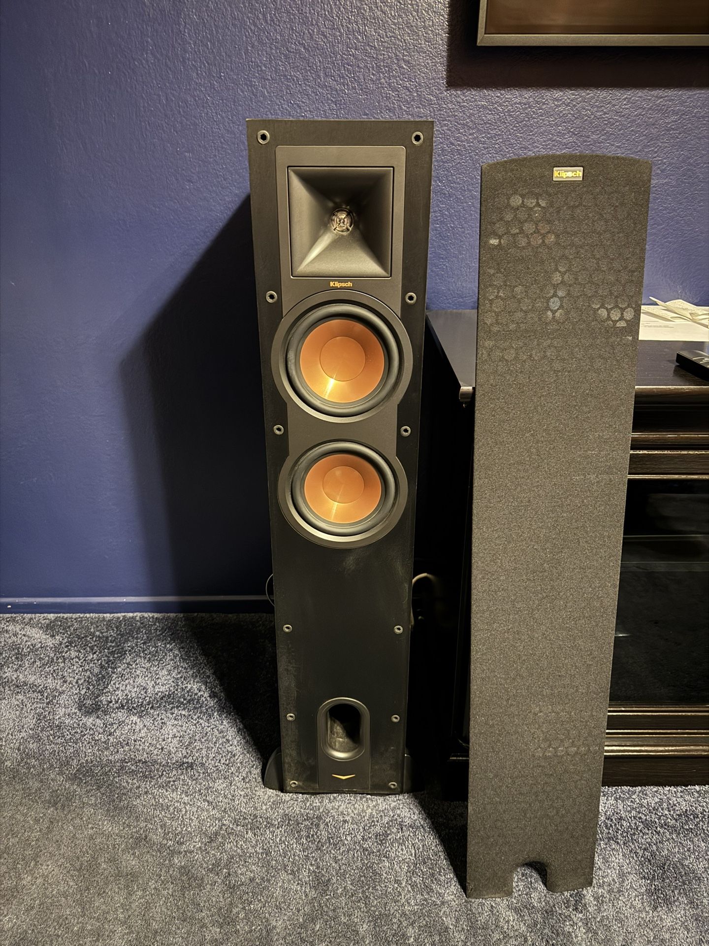 Demon Receviver And Klipsch Speakers And Subwoofer Home Theater