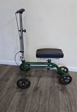 Knee mobility scooter