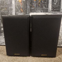 Advent AV5 
Bookshelve speakers (pair)