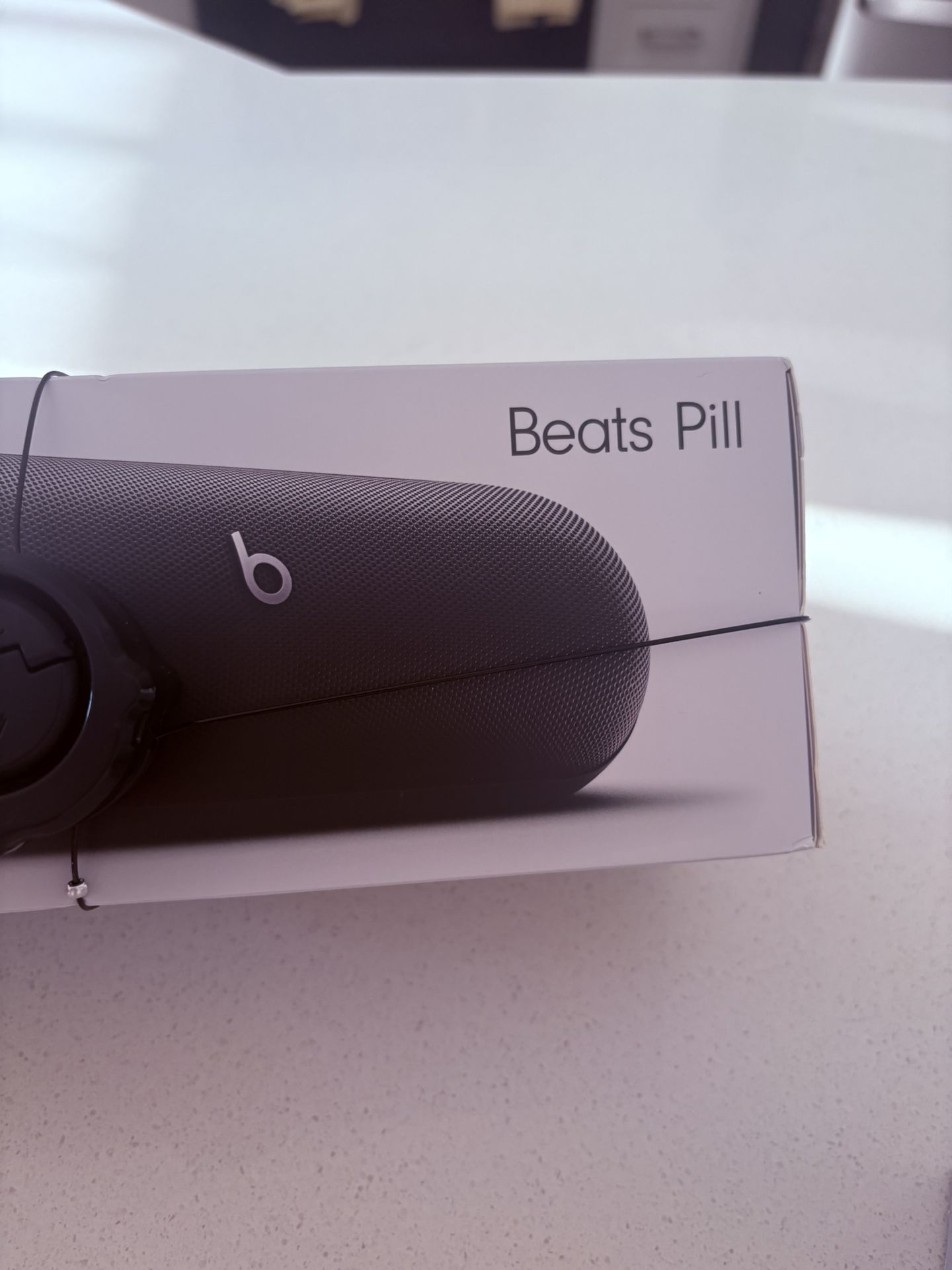 Beats Pill