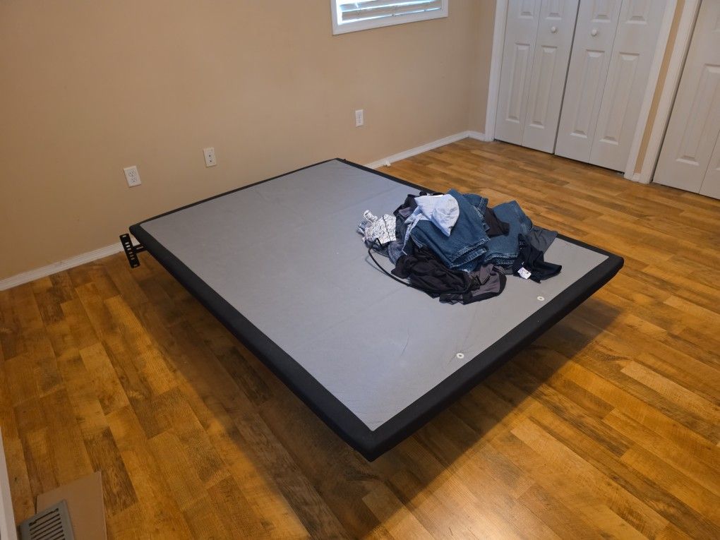 Electric Adjustable Base Queen