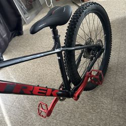Trek  Roscoe 6