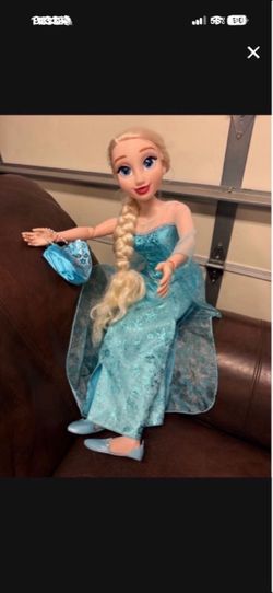 Disney Frozen 32" Elsa Doll