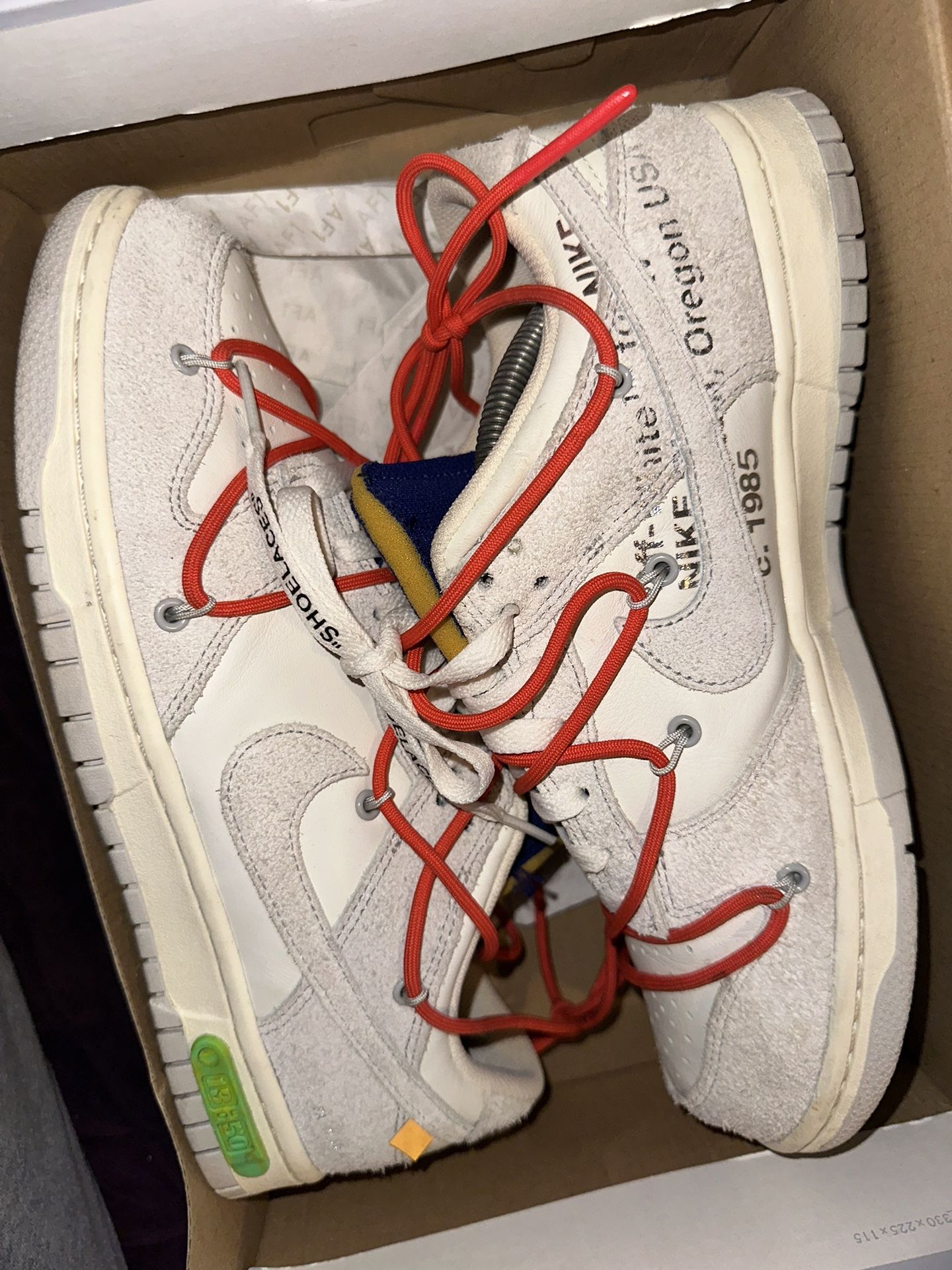 x Off-White Dunk Low Sneaker