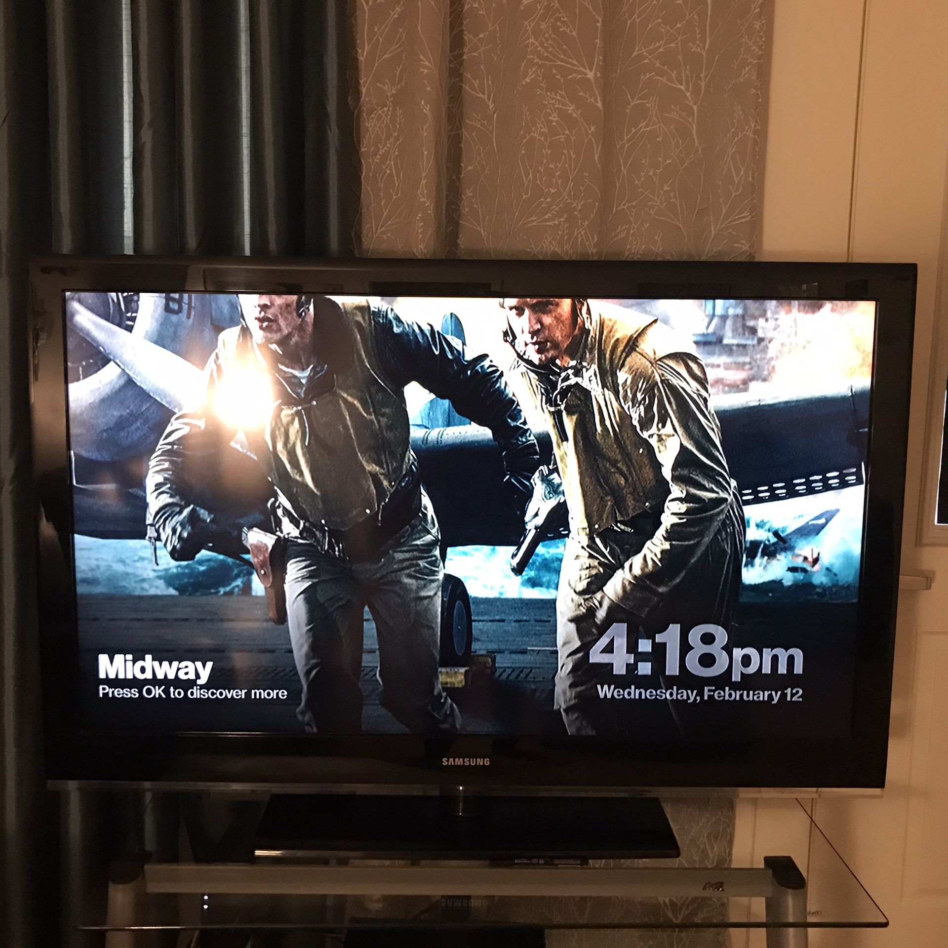 Samsung 55” TV will sell with TV stand